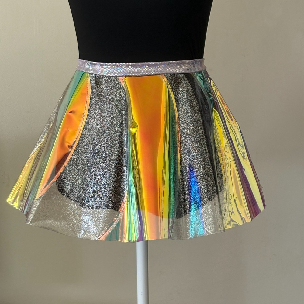 Holographic Mini Skirt - Picture 3 of 7